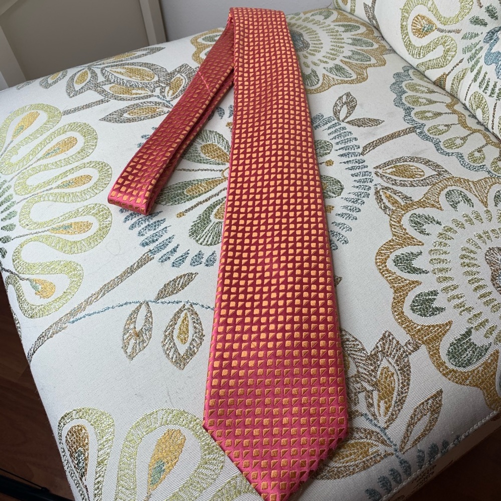 Charvet Place Vendome Geometric Silk Tie France - Picture 1 of 2